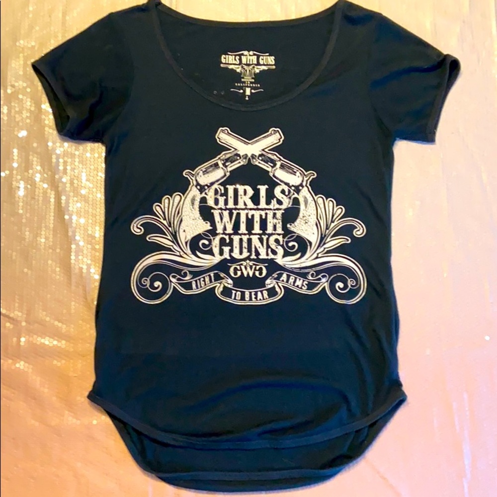 Girls With Guns scoop neck tee